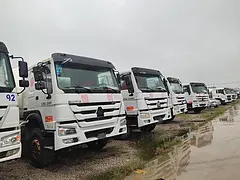 阜阳低价转让15年豪沃搅拌车大12方 手续齐全