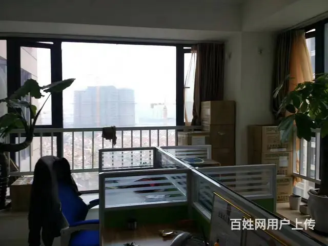 转让四个座位屏风隔断办公桌椅一套。 - 图片 3