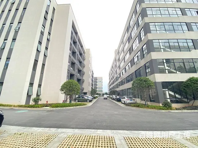 (房东直租)望城金荣企业园400一580平厂房出租，精装修 - 图片 1