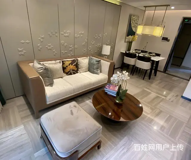 易买得商圈 浦西玫瑰园 83平3房 11号线地铁口 繁华地段 - 图片 1