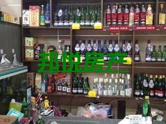 南翼站点桦贺春涮肚 出兑出卖 144平方，有阁楼，有地下，有