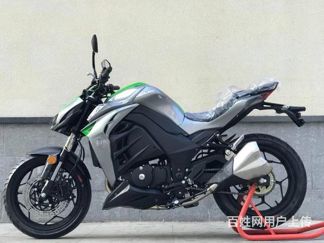 嘉爵n19系列1比1大蟒蛇,排量350跟400,电