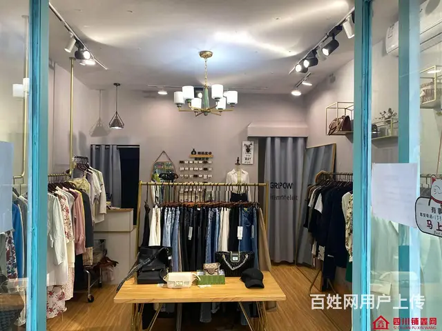 （四川铺鑫网）巴州区回风国税局斜对面25平服装店转让 - 图片 3