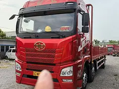 出售23年解放9.6米前四后四平板车 290马力
