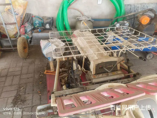 洋马手扶四行插秧机新换机油，保养到位化油器油都年年 - 图片 4