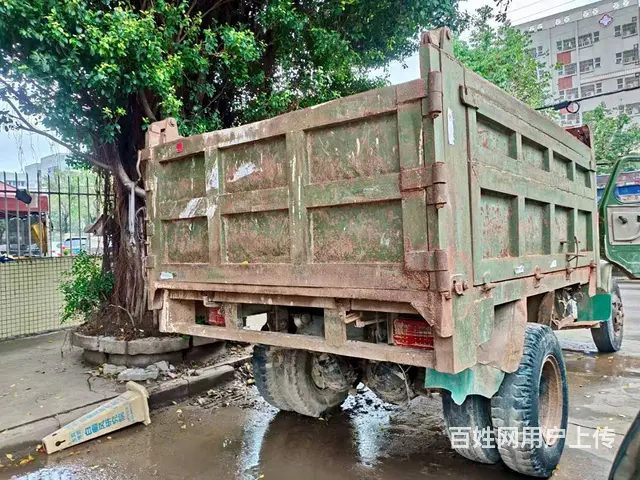 奔驰 自卸车 - 图片 3