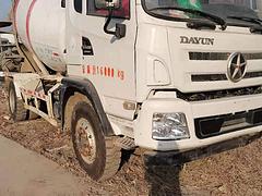 风度混凝土二手搅拌车 8方国五140马力进口减速机