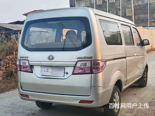 长安超大空间7座面包车 - 图片 4