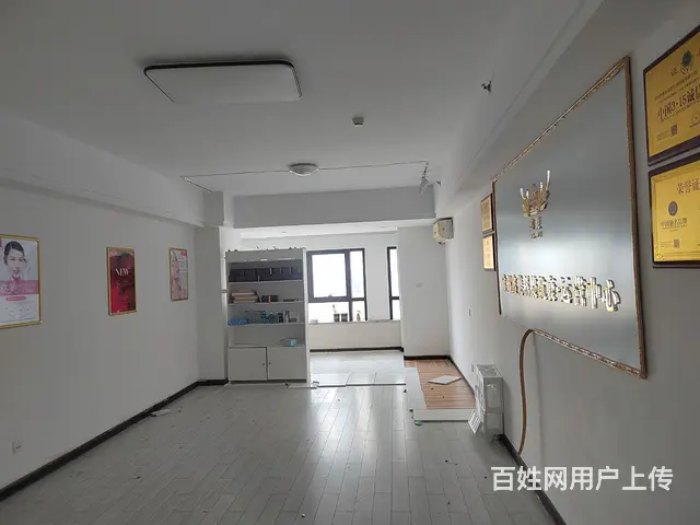 出租新北万达新装B座8楼随时看房 - 图片 5
