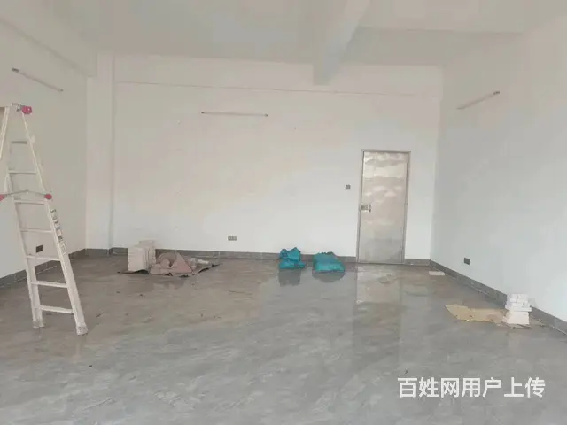 文昌市文城镇新风路车站加油站对面65平铺面出租 - 图片 2