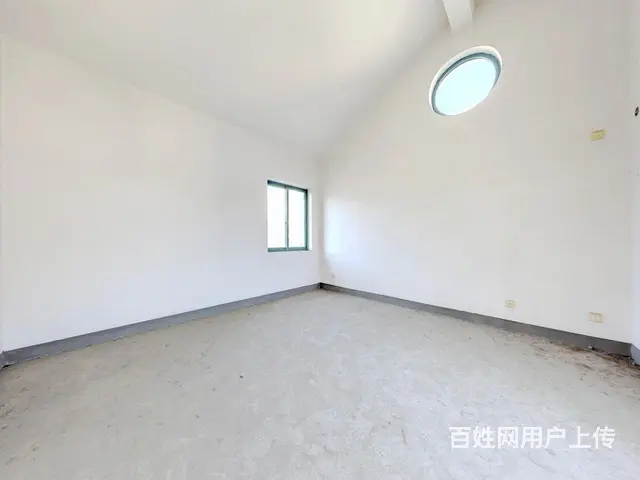 独栋别墅，近地铁一号线，户型方正 花园200多平 - 图片 1