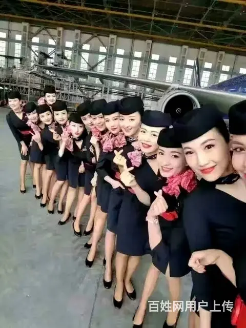 高铁做二休一动车乘务员招聘 - 图片 1