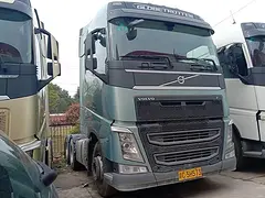 多部精品沃尔沃牵引车460马力