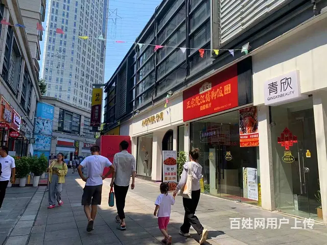 【搞定了！】伍家岗万达金街56平旺铺转让 可餐饮无行业限制 - 图片 1