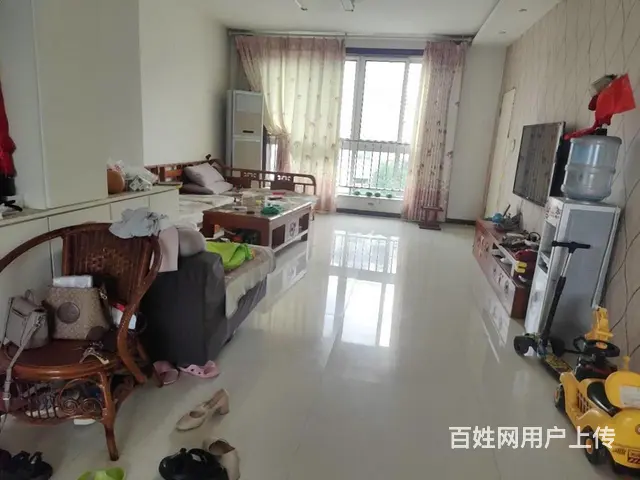 盛世豪庭电梯5楼 98万可议 大三室带车库可贷款 - 图片 1