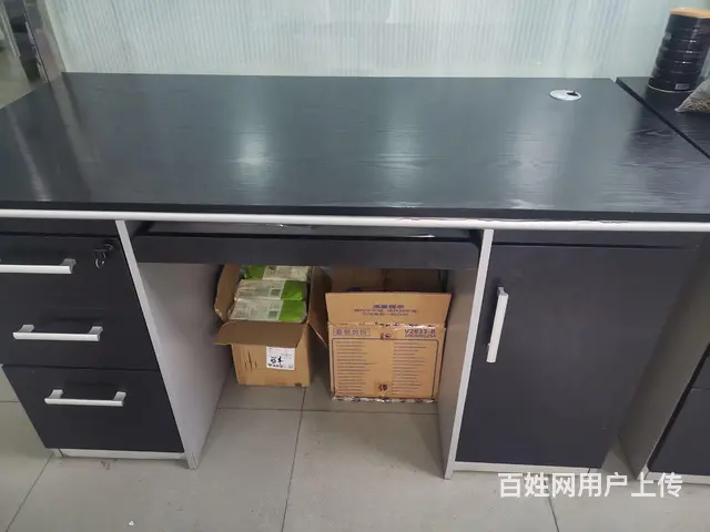 出售老板桌和办公桌 - 图片 3