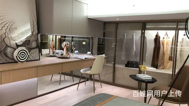 吾悦万达旁绿地峰荟（地铁口挑高现房公寓 可隔两层）全景落地窗 - 图片 3