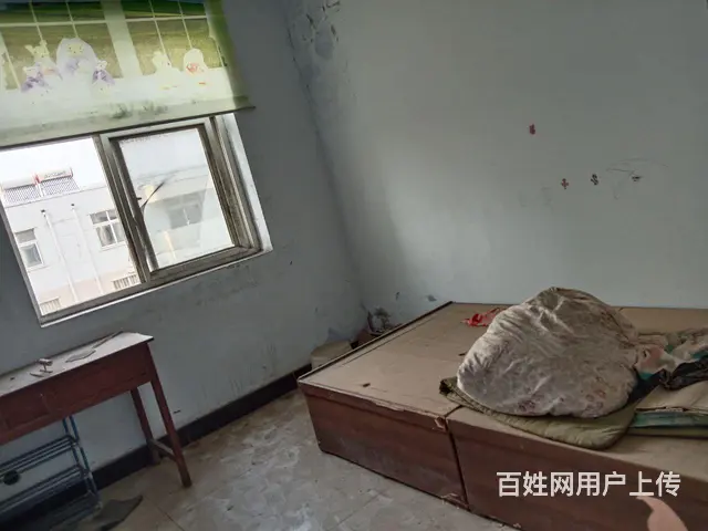 1万9十区新房三室一厅，有燃气带，地下室 - 图片 3