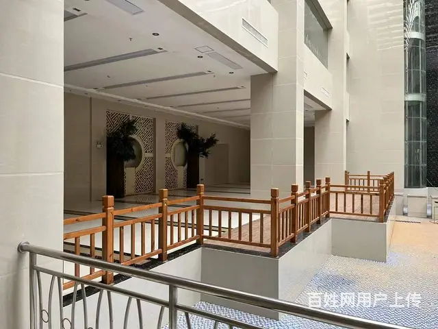 地理位置优越 人流量大 交通方便 具体价格面议 - 图片 2