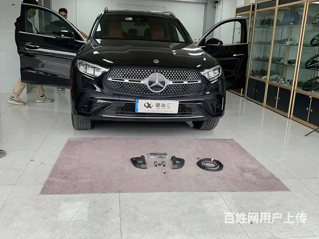 23款奔驰GLC300L升级原厂360全景影像 - 图片 1