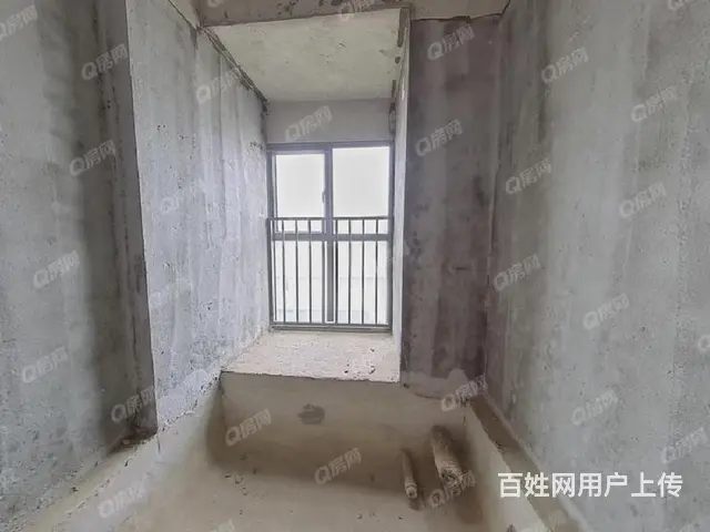 金湾红旗 正帮广场旁 中珠上郡4期，高层毛坯三房 没住过 - 图片 5