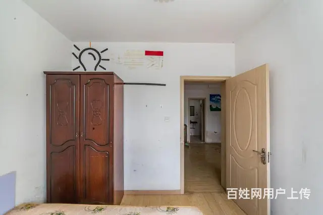 总价不到200W,出门就是地铁口，全天采光，看房提前联系。 - 图片 3