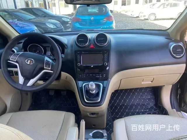 哈弗H6 2011款 2.0 手动 两驱尊贵版 - 图片 9