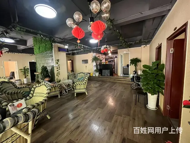 小区门口茶楼出租 面积超大 坝坝茶超安逸 - 图片