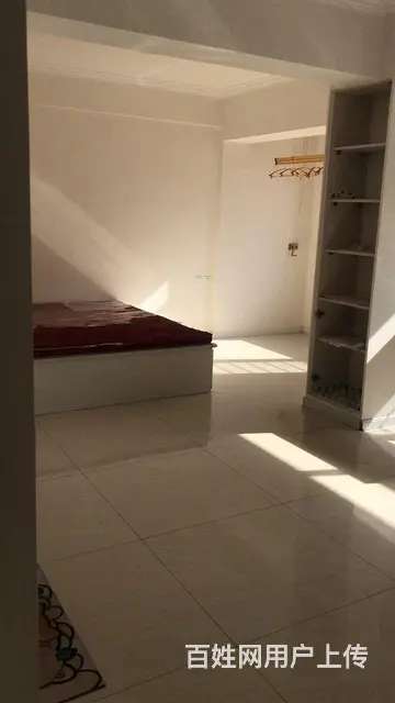 新柳城4楼67平2室1厅精装修，包物业，床，洗衣机，冰箱，热 - 图片 4
