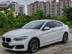 宝马1系 2020款 120i 1.5T 双离合 时尚型