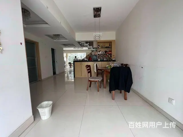 路馨小区 金路苑5房 精装修别墅 出售 带花园 屋 - 图片 2