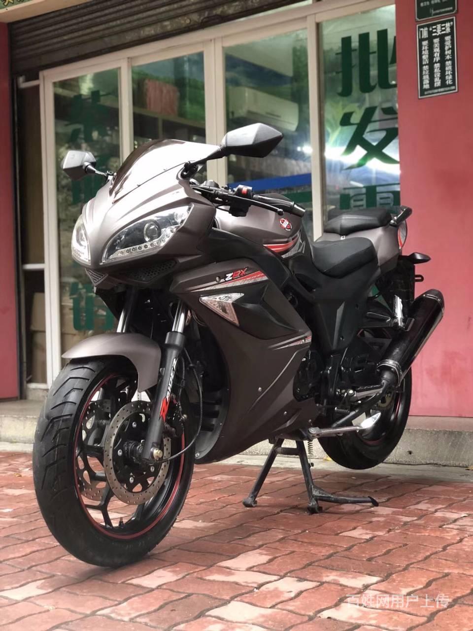 新到2019年r2趴赛250cc 单缸双排气 隆鑫