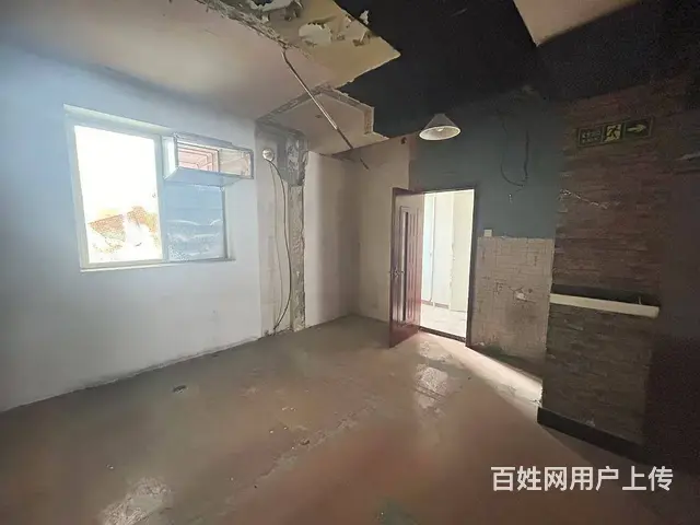 1030  包职门口空铺 临街纯一层 没有转让费 可做任何 - 图片 8