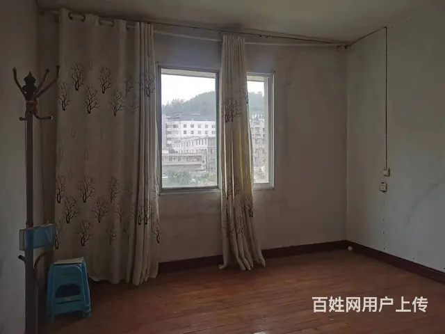六小步梯房三室正常首付可开午托班 看房钥匙在手 - 图片 2