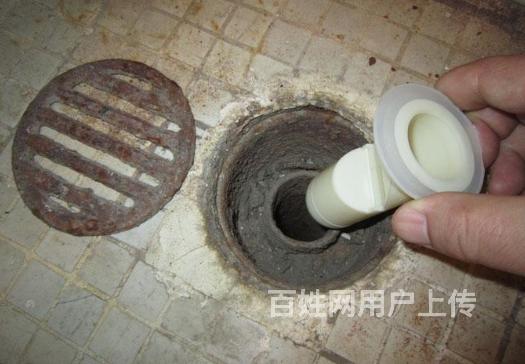 济南玉函路附近疏通马桶公司电话.铸铁管换pvc管