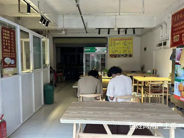7029（爆铺网）大学学生每天路过米线店诚意转让 - 图片 3