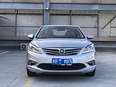 长安 逸动 2015款 1.6 手动 尊贵型