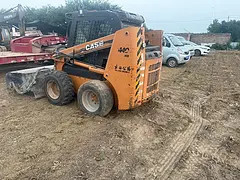 凯斯440滑移扫地机