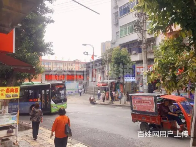 （同城搜铺网）平昌新平街50平百货便利店转让 - 图片 2