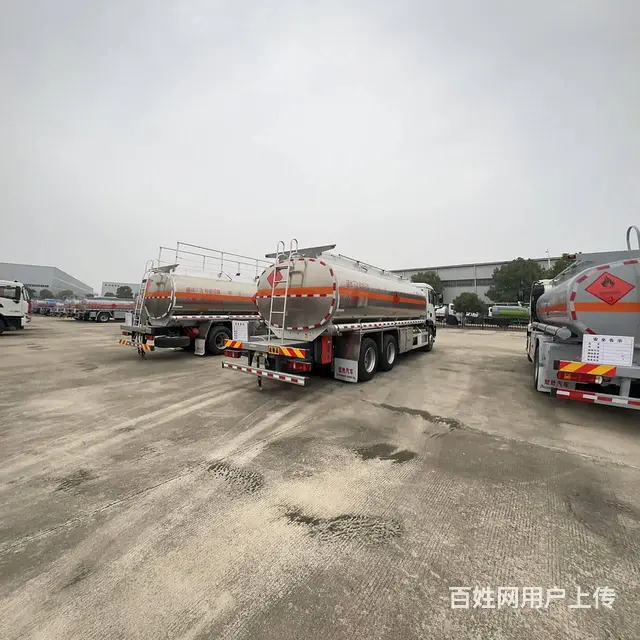重汽汕德卡15吨油罐车 厂家销售全国联保包上户 - 图片 3