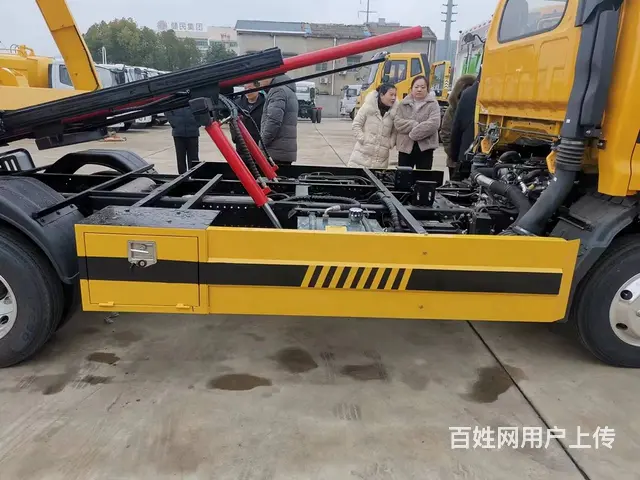 解放蓝牌新规一拖二清障车全柴132马力 - 图片 4