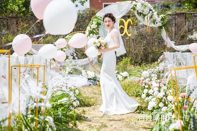 昆明结婚早上秀禾服，下午白色婚纱户外婚礼化妆 - 图片 6
