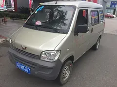 五菱之光 2013款 1.0L 手动 7座 实用型