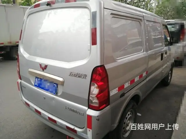 招远五菱荣光封闭式面包 - 图片 9