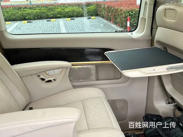 奔驰V级 2017款 V 260 2.0T 手自一体 尊贵版 - 图片 12