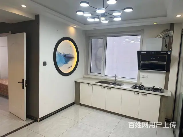 珠江城南新苑四楼一室一厅精装修空调房，拎包入住 - 图片 1