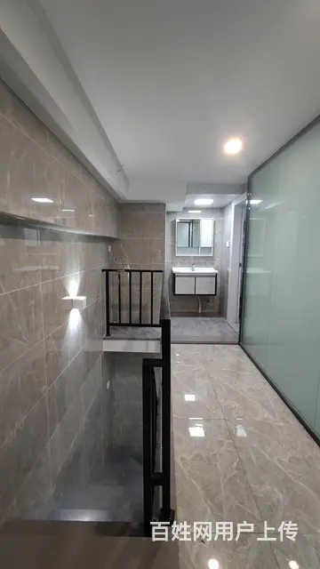 星光耀广场 复式出租 拎包办 公！随时看 也可住家 - 图片 8