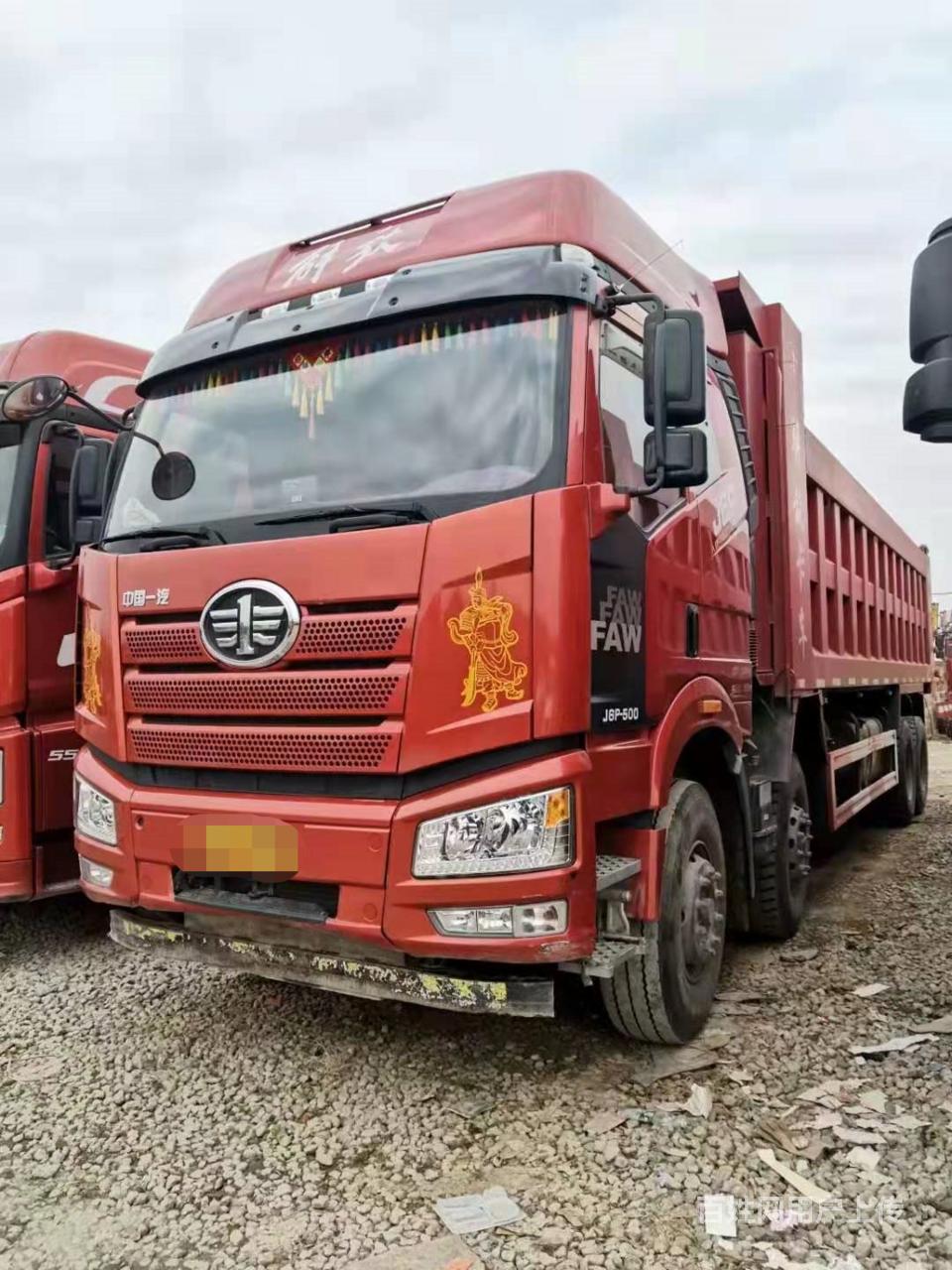 20年4月解放j6p自卸车前四后八8米5箱首付8万