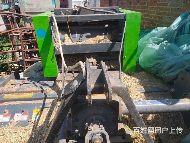 出售自用玉米秸秆圆捆自动捡拾打捆机 - 图片 2