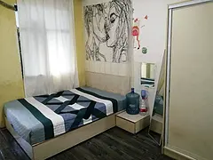 司前街天一大酒店附近1室配套装修好家具家电齐全月租650